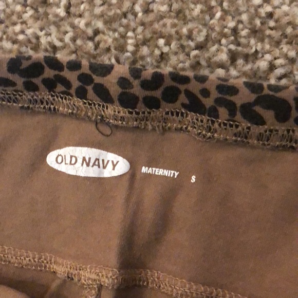 Leopard old navy maternity leggings size small - Picture 2 of 2